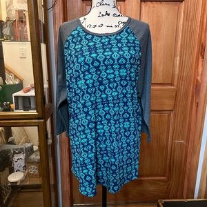LuLaRoe Randy Jersey Top.  Size 2XL.  Grey/teal color.